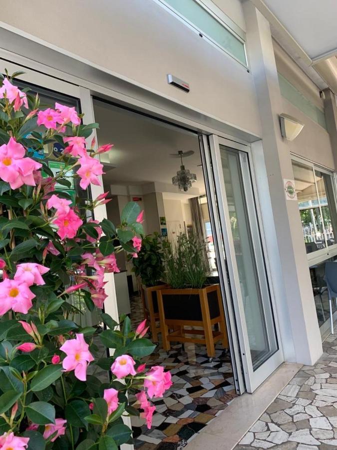 Hotel Haway Rimini Luaran gambar