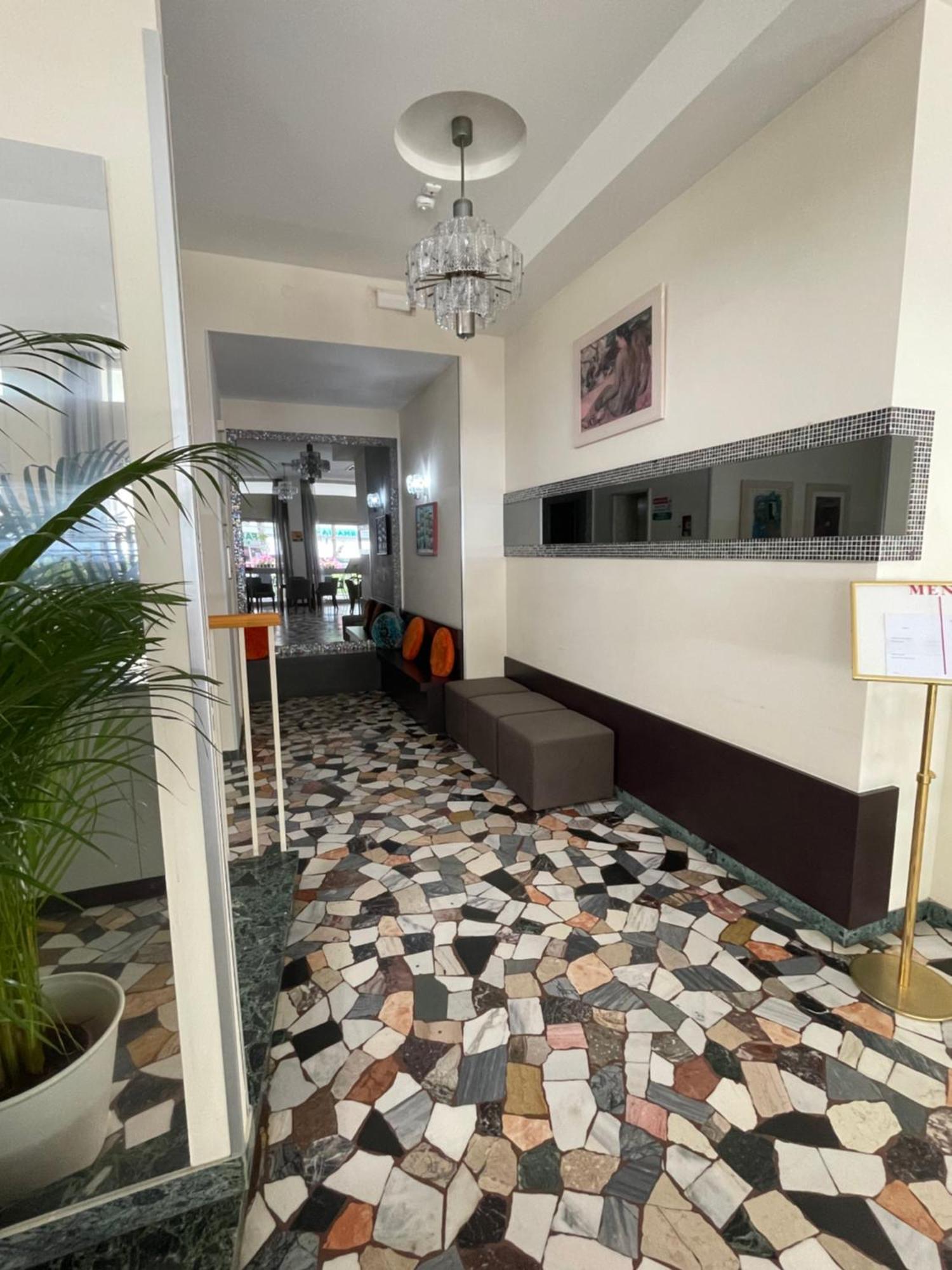 Hotel Haway Rimini Luaran gambar