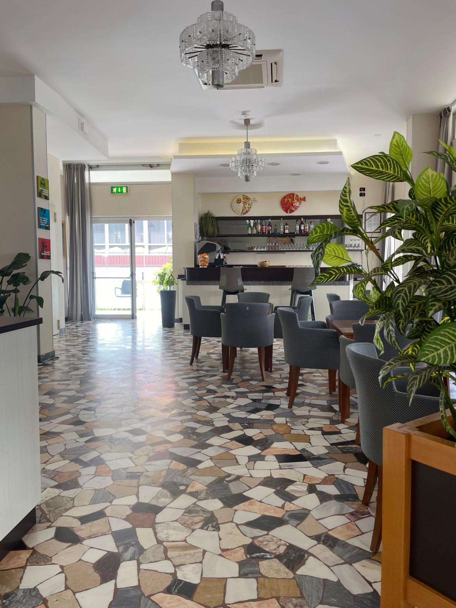 Hotel Haway Rimini Luaran gambar